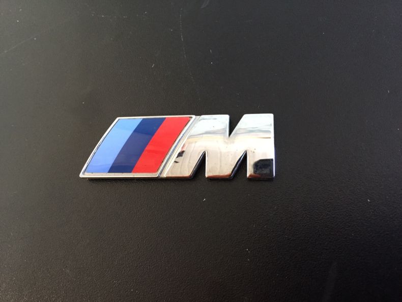 OEM BMW SIDE WING M SPORT BADGE 8058881 B312 | Railway Auto Spares