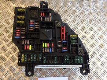 BMW X3 F25 X4 F26 POWER DISTRIBUTION BOX FRONT GLOVEBOX FUSE BOX ...